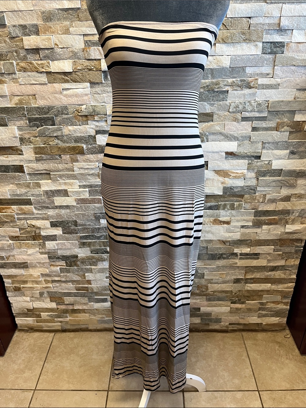 2B Bebe Black and White Striped Strapless Maxi Dress